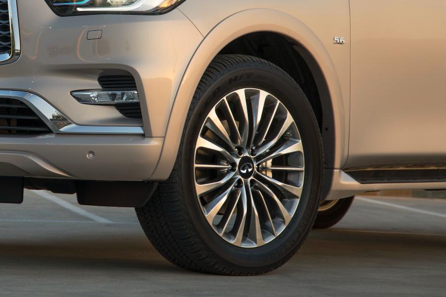 Колеса Infiniti QX80 5.6 2018 года  (AU) (фото 31 из 40)